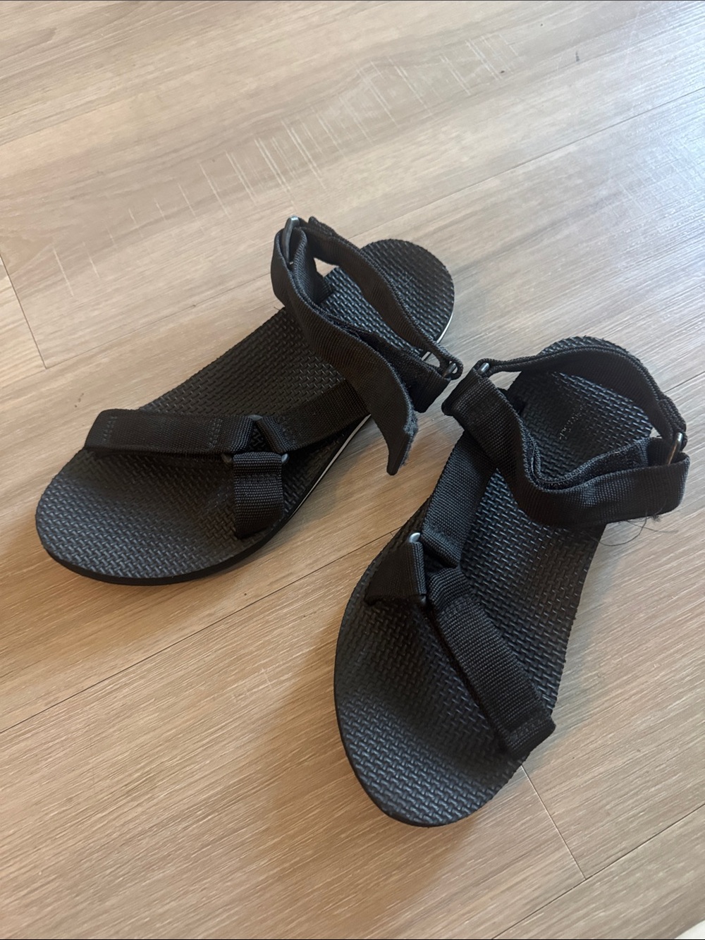 Women’s Black Trail Strap Sandals